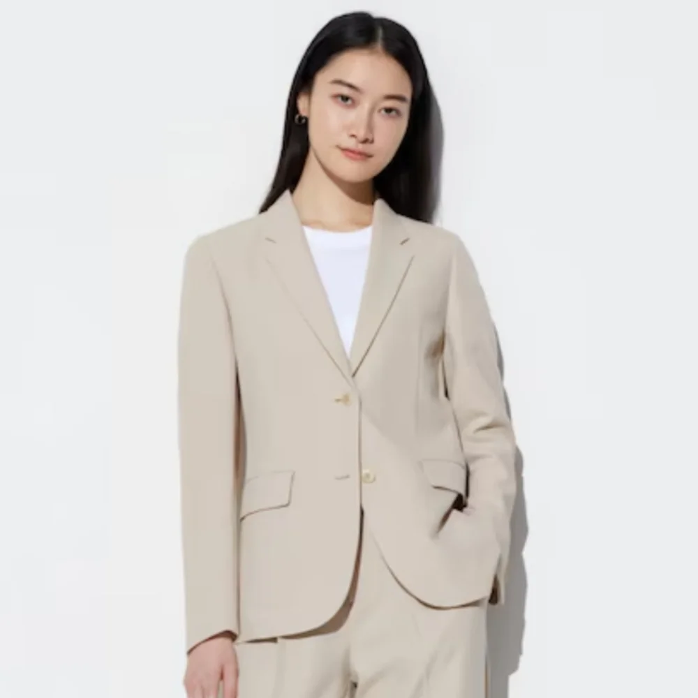 A10 UNIQLO jacket size XS - Picture 2 of 7